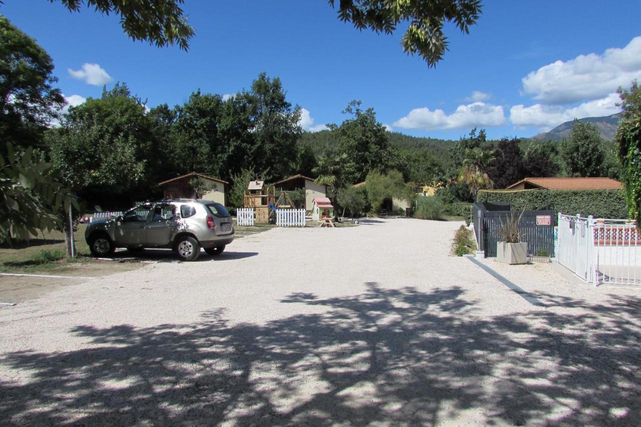Les Chalets Du Verger Des Ascarines Corneilla-de-Conflent Kültér fotó