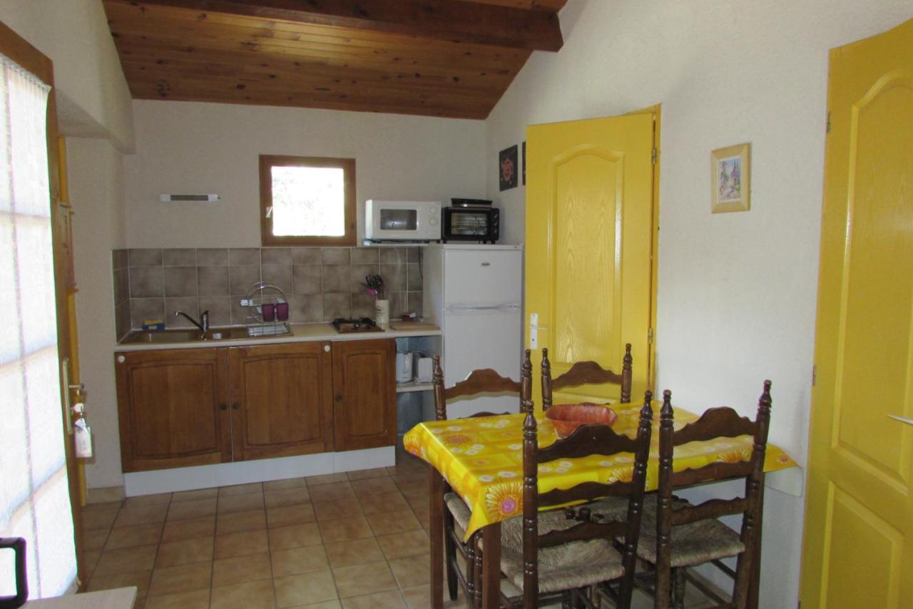 Les Chalets Du Verger Des Ascarines Corneilla-de-Conflent Kültér fotó