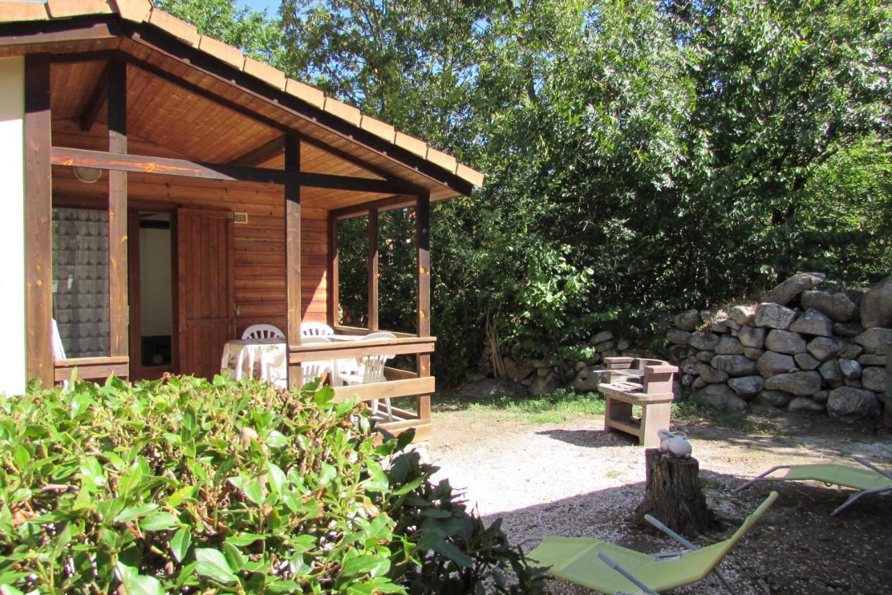 Les Chalets Du Verger Des Ascarines Corneilla-de-Conflent Kültér fotó
